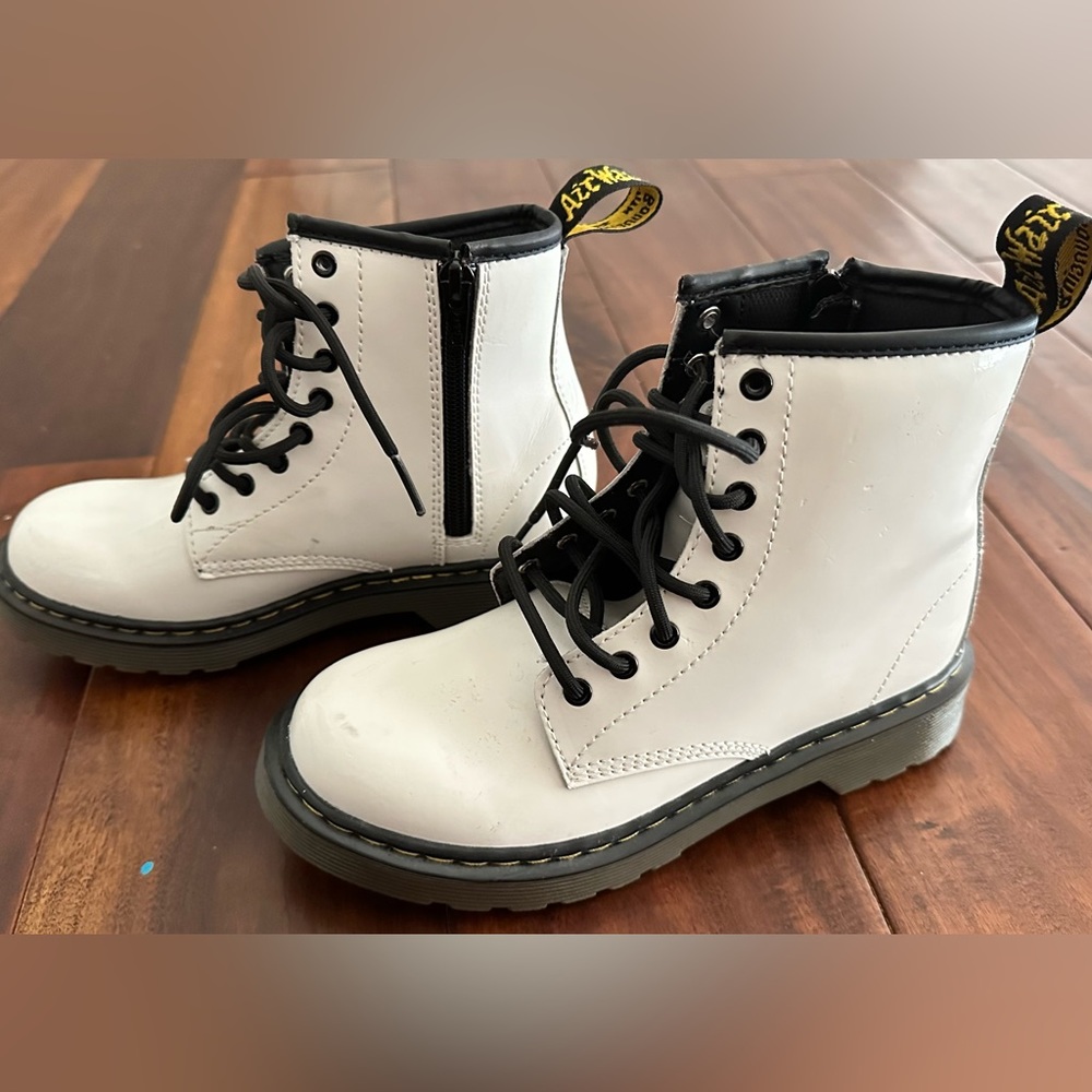 Wore once! Dr:,Martine super cute white and black boot
